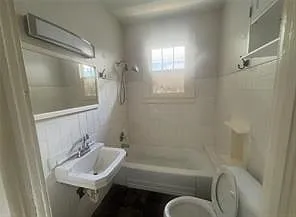 310 Broadway St — Photo 10