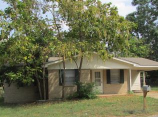 903 Sycamore St, Athens, TX 75751