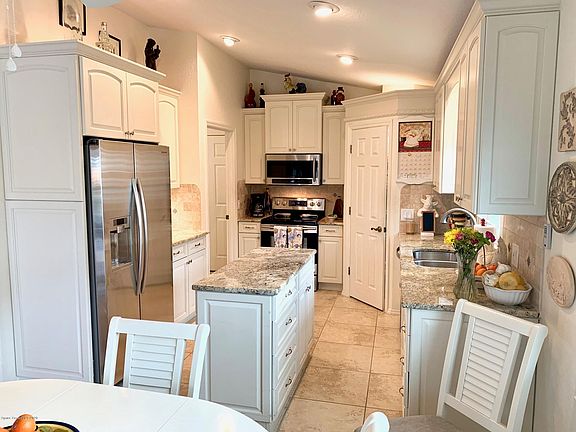 5th image of 5640 Sea Lavender Pl