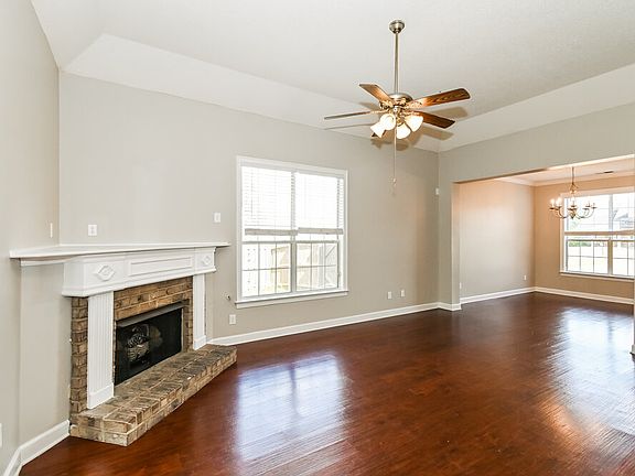 5th image of 8120 Woodson Dr