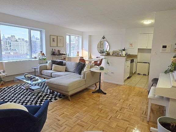 3rd image of 225 8th Ave #14D