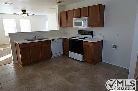 3rd image of 1101 Eagle Claw Dr