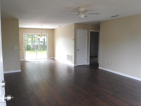 4th image of 3414 Victory Palm Dr