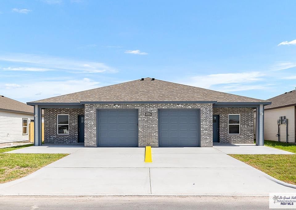 1st image of 2422 N Valley Cir