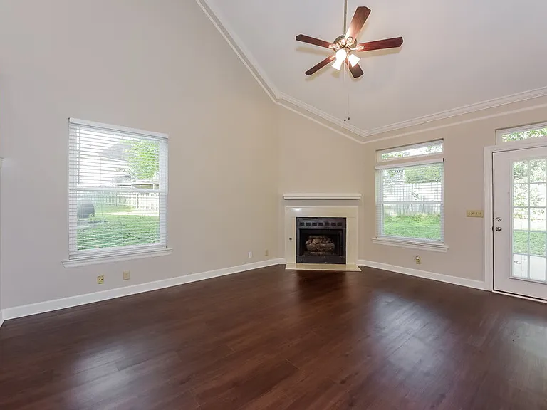 2937 Chapelwood Dr — Photo 4