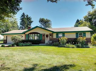 W224S1580 Whitehall St, Waukesha, WI 53186