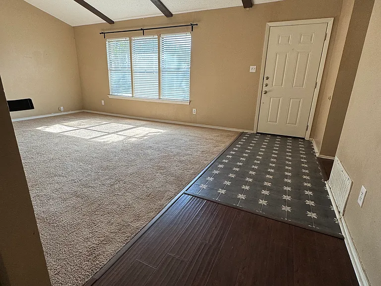 3228 Delaford Dr — Photo 22