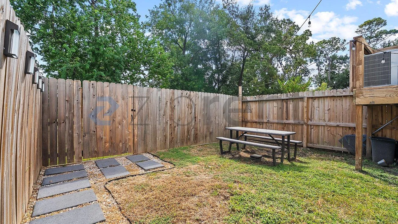 3 bed, 3.5 bath, 1807 sqft, $2,800 — Photo 3