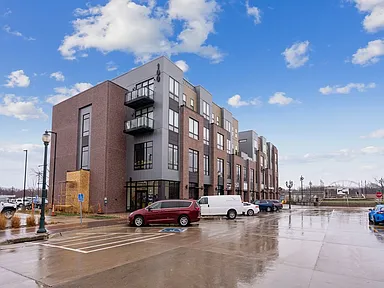 100 E 2nd St. Lofted Studio