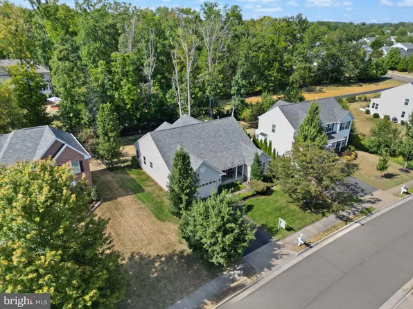 3418 Crew Ct, Warrenton, VA 20187