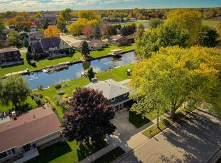 901 Anchorage Ct, Oshkosh, WI 54901