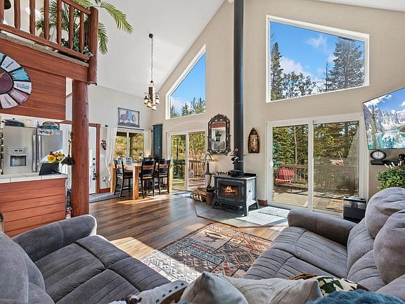 3rd image of 3689 ottawa Way