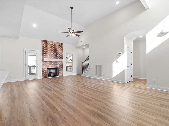 4th image of 995 Alton Dr Lot 149