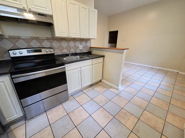 1323 W Butler St Floor 1, Philadelphia, PA 19140