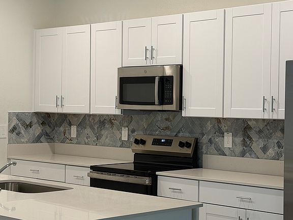 4th image of 36206 Obsidian Ln