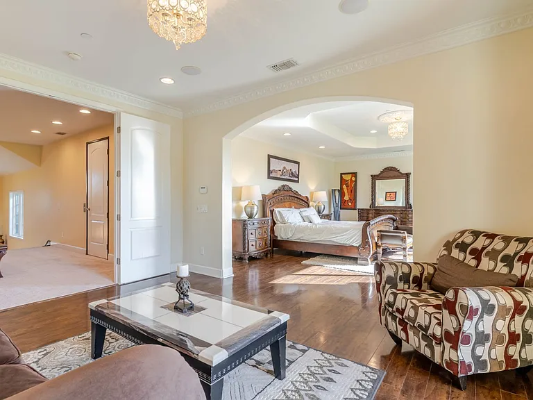 10817 W Stallion Ranch Rd — Photo 43