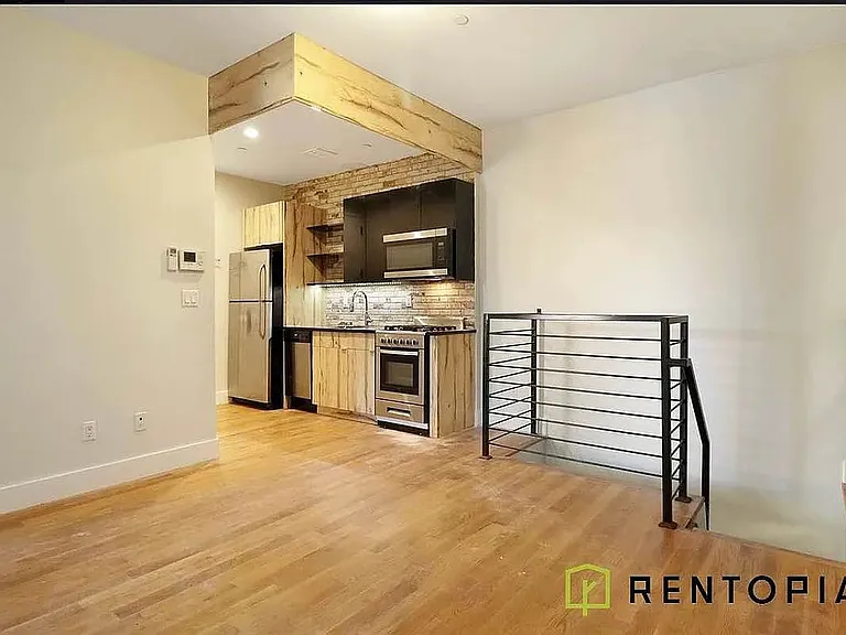77 Berry St #1D — Photo 7