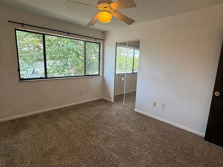 3600 SW 19th Ave #51 — Photo 19