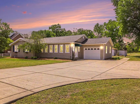 1782 Chicora Rd, Dunn, NC 28334