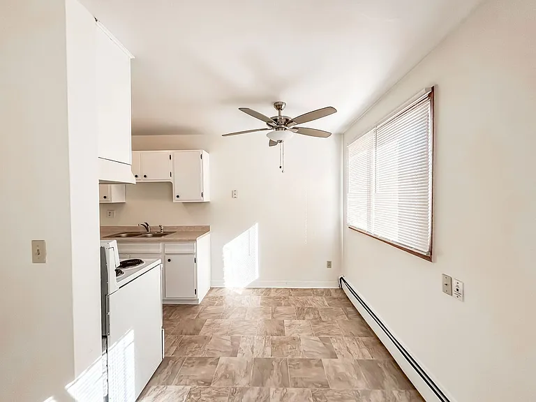 2712 Pillsbury Ave S — Photo 4