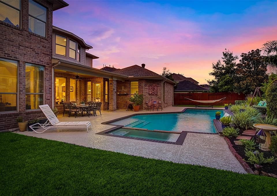 1st image of 6002 Mesa Brook Ln