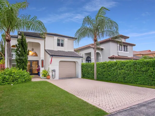 15617 SW 100th Ter, Miami, FL 33196