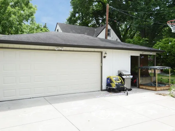 145 W Diamond Lake Rd #1, Minneapolis, MN 55419