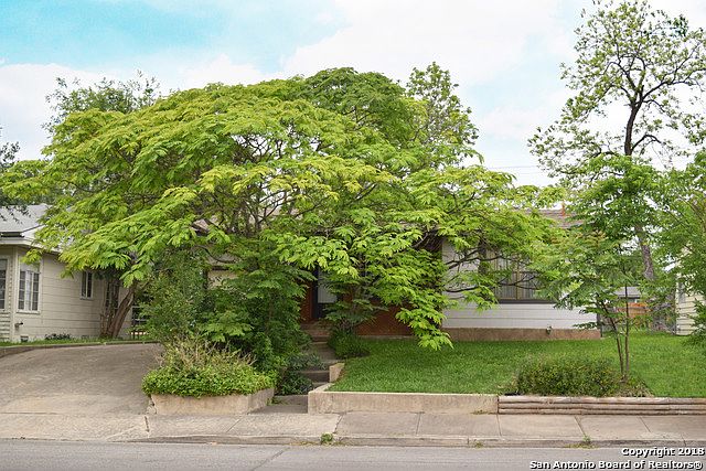 1st image of 251 Nassau Dr