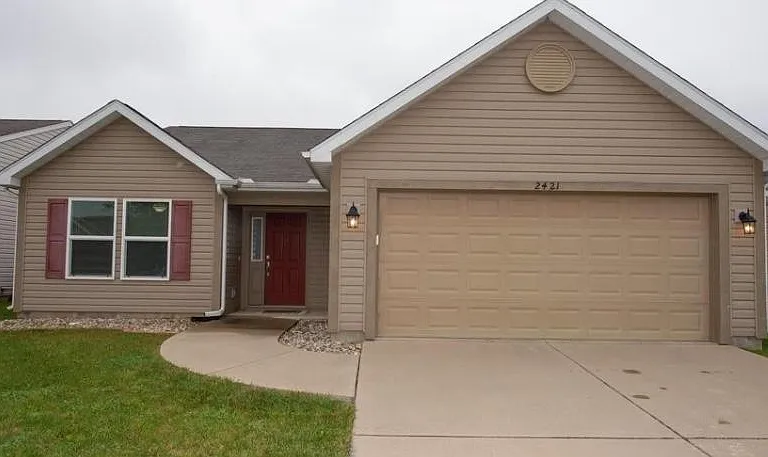 2421 Fleming Dr — Photo 1