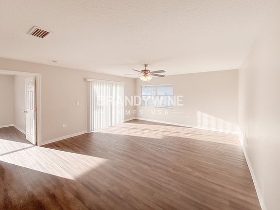 4th image of 3723 N 52nd St