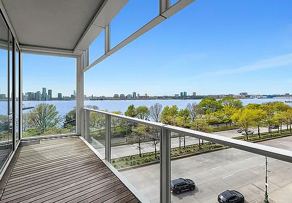 2nd image of 165 Charles St APT 12