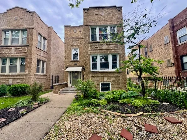4124 W Barry Ave, Chicago, IL 60641