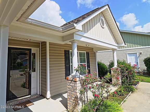 4th image of 1321 Clancy Drive NE