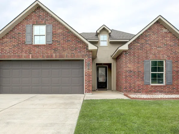 302 Still Waters Rd, Broussard, LA 70518