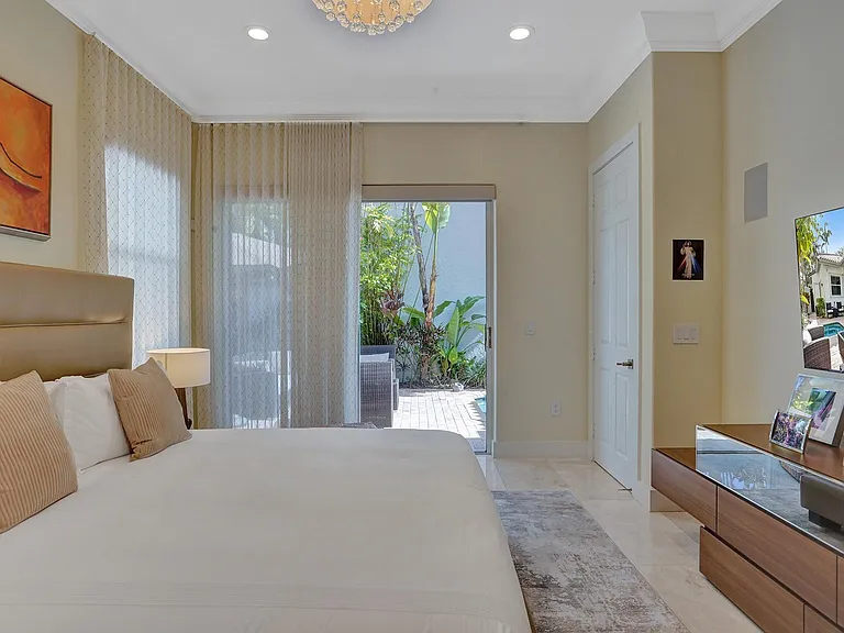 1529 Shoreline Way — Photo 31