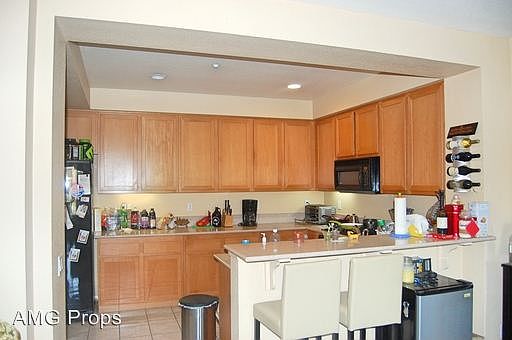 3rd image of 8301 Rio San Diego Dr Unit 10