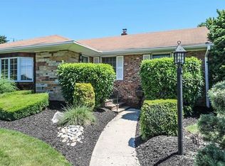 1 Stevens Rd, Edison, NJ 08817