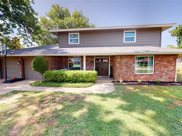 2008 E 14th Pl, Ada, OK 74820