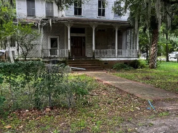1300 Dartmouth St #1, Brunswick, GA 31520