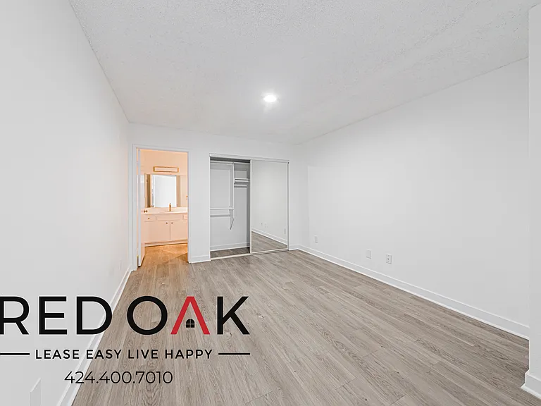 8309 Cedros Ave #314 — Photo 11