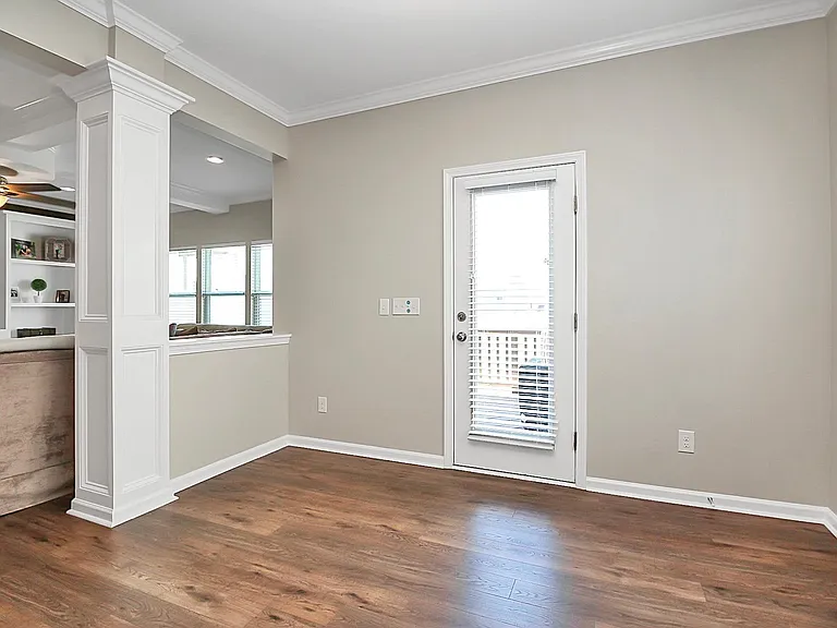 4925 Grace View Dr — Photo 7
