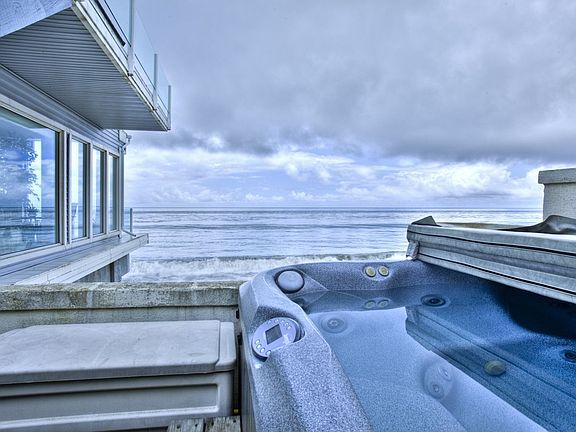 3rd image of 27148 Pacific Coast Hwy