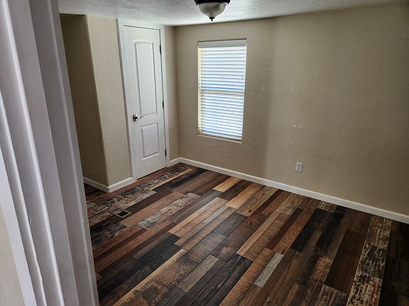 2nd image of 1855 Roadrunner Ln #B