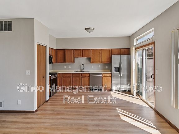 4th image of 14163 S Napa Cir