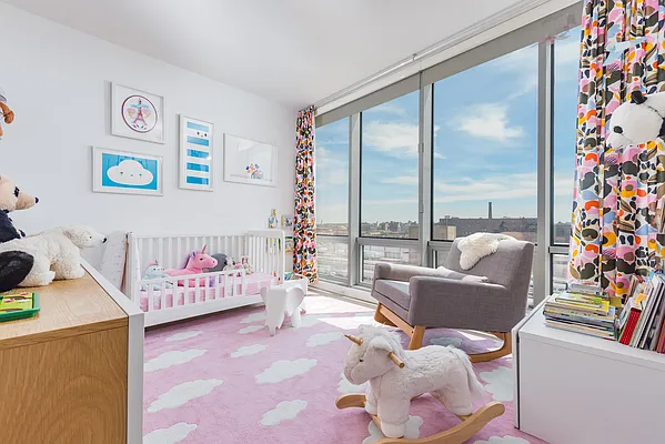Sold by Modern Spaces | media 5