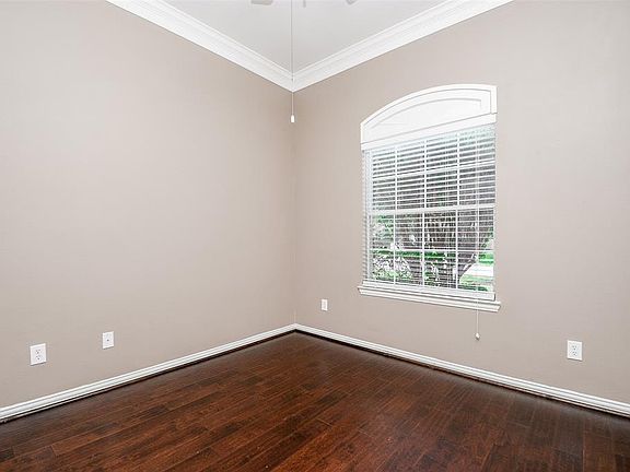 5th image of 7618 Waterlilly Ln