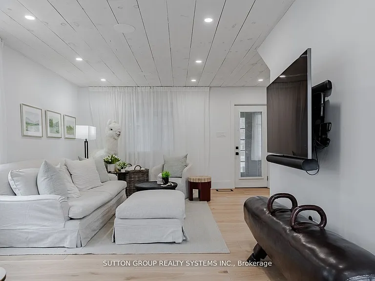 47 Nelson St — Photo 11