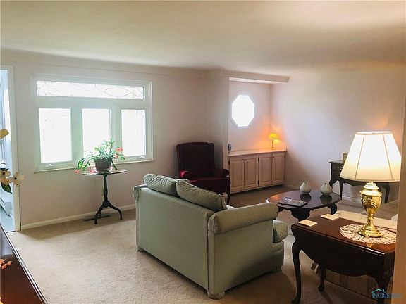 2nd image of 706 Twining Ct