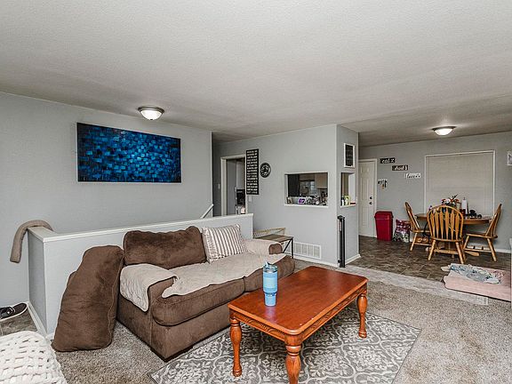 5th image of 1419 W Brady St