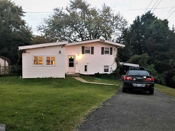 4th image of 4005 Ivanhoe Ln
